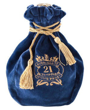 chivas-royal-salute-21yo-blended-scotch-whisky-700ml-sapphire-bag__93819.1451933826.1280.1280