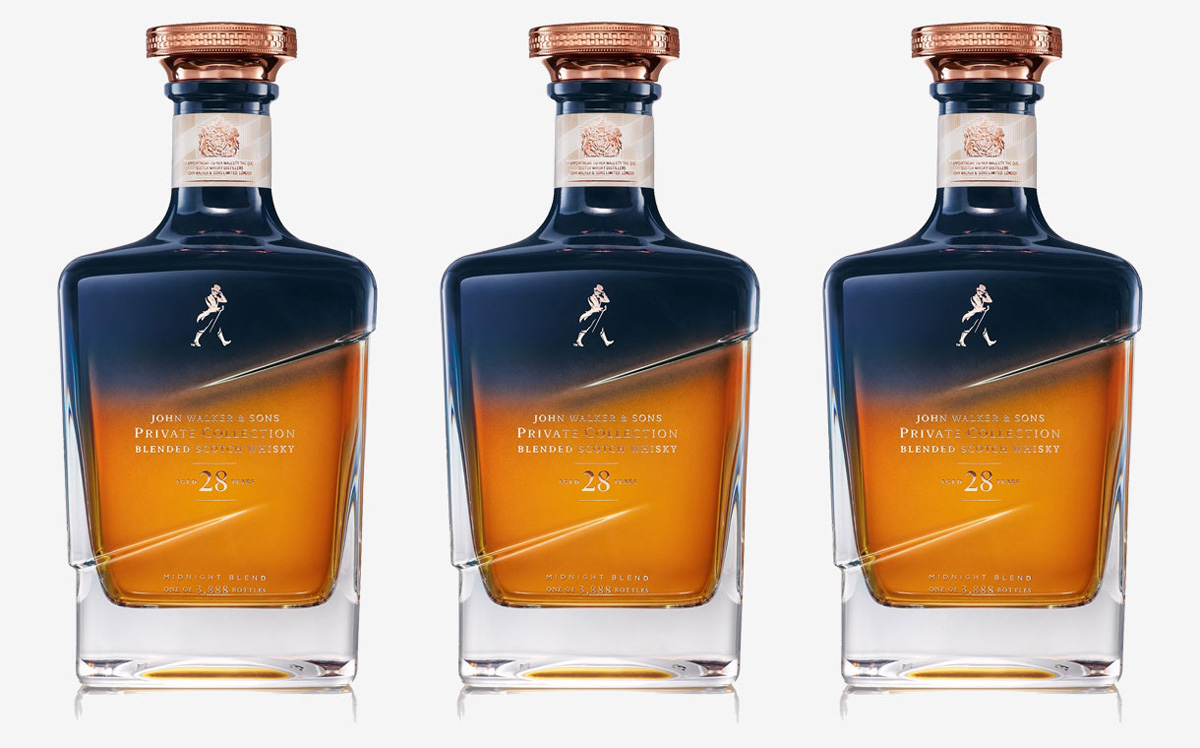 En triptyk av Johnnie Walkers Midnight blend. Tre flaskor 28-årig whisky. 